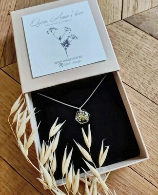 Queen Anne&#39;s Lace: ketting zilver hex klein