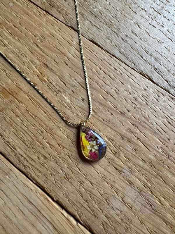 Ketting op maat: drop goud