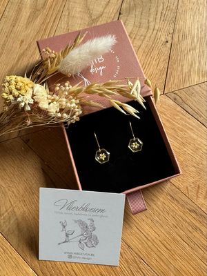 ELDERFLOWER: oorbellen goud hex klein kort