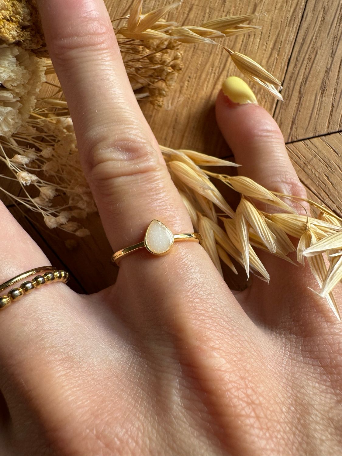 Moedermelk ring: drop