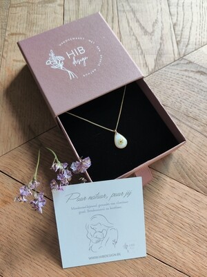 Moedermelk ketting drop: elderflower two sides