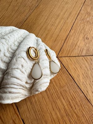 Moedermelk: oorhangers drops