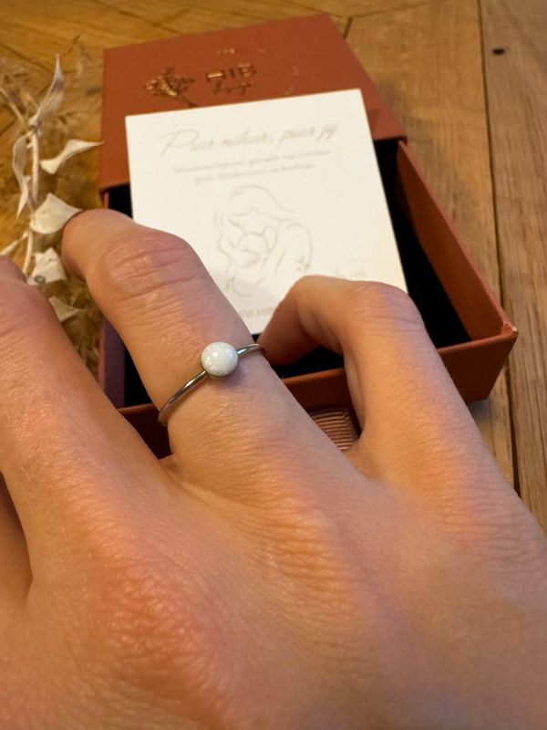 Moedermelk ring: zilver