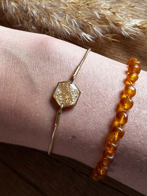 Lokje liefde: gouden armband goudschilfers