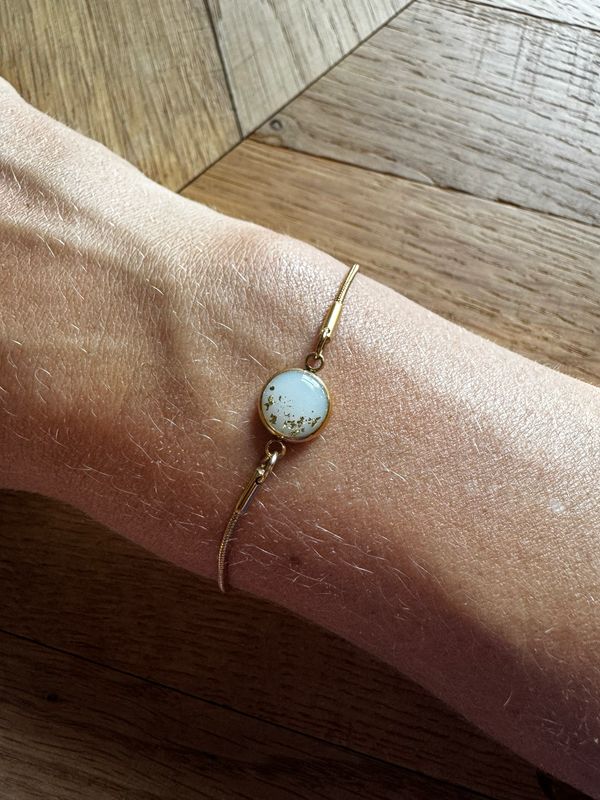 Moedermelk armband: goudvlokjes