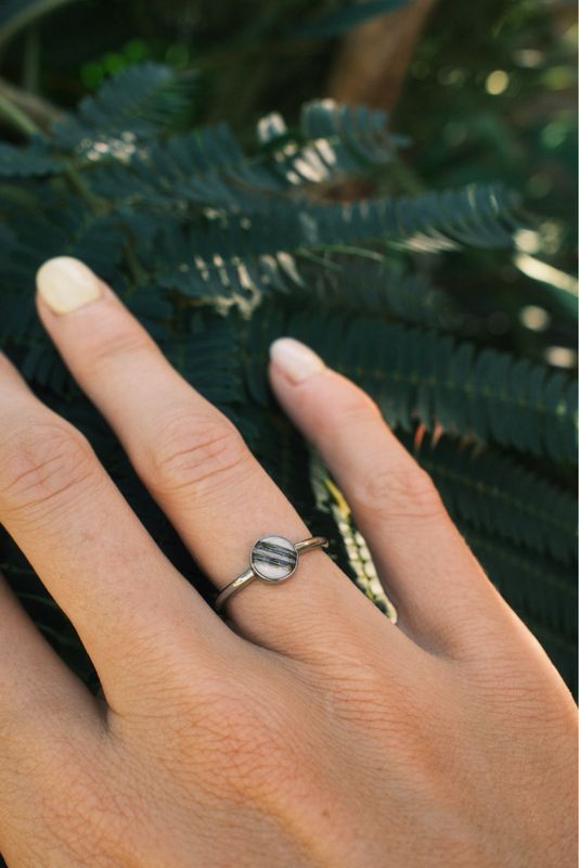 Ring: met haartjes zilver 8mm