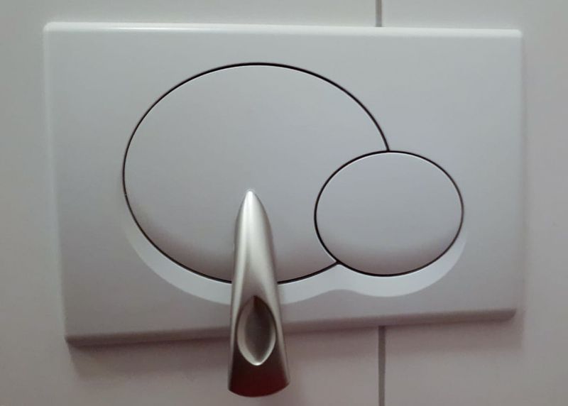 Rückendrücker für WC Wasserspülung