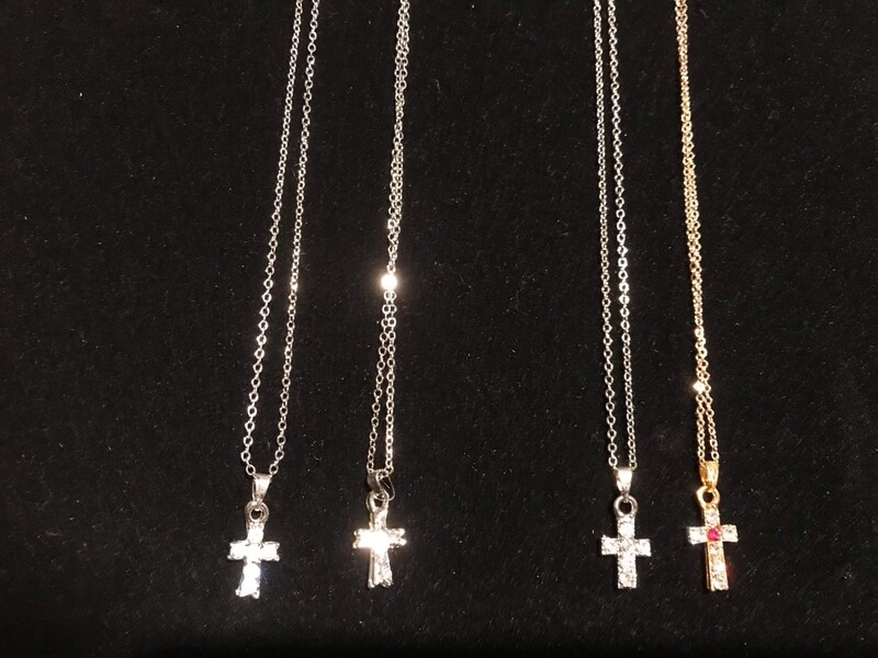 Pendant Cross with chain, in red and golden crystal diamonte