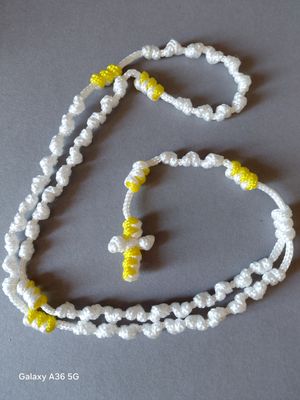 Chilworth Papal Colours Corded Rosary Chilworth Papal Colours Corded Rosary