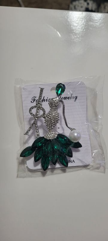 Iota Lady Brooch