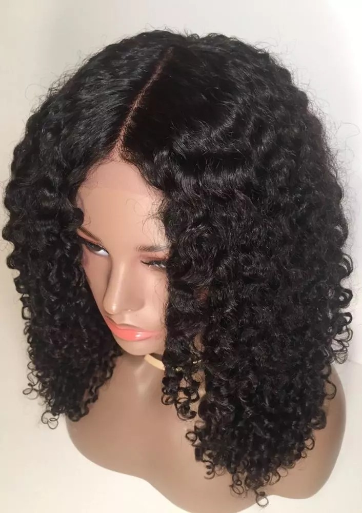 Bob curly wig longueur 14 Avec closure impreignée