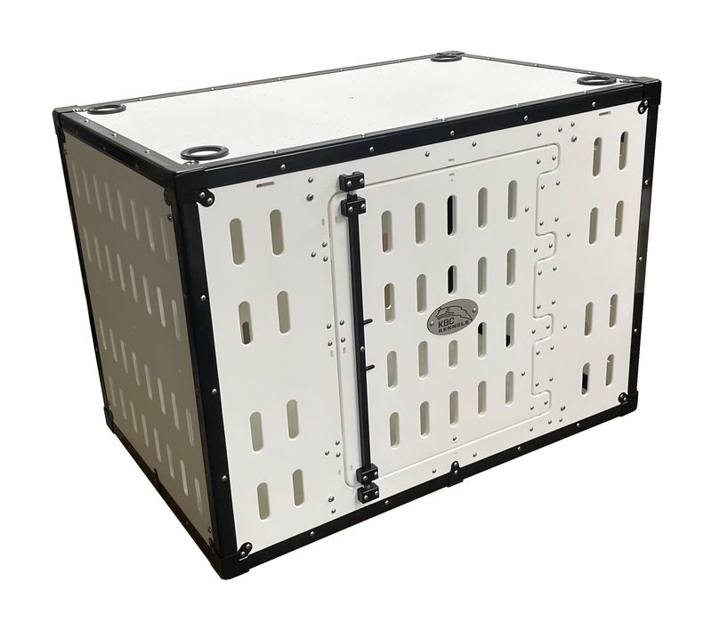 Side Entry Kennel