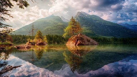 Mountain background Lake Picture Print with Frame