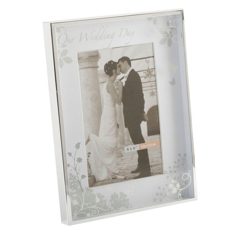 WEDDING DAY PHOTO FRAME