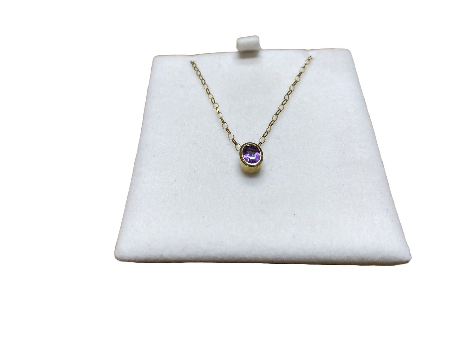 9CT Gold Amethyst Pendant & 9ct Gold Chain