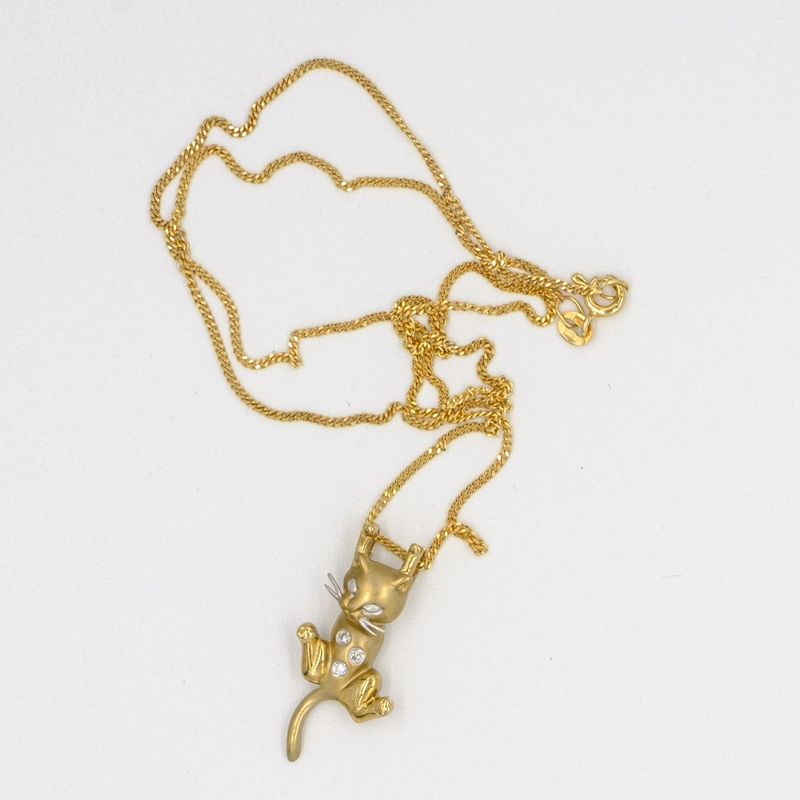 9ct Yellow Gold Diamond Set Cat Pendant & Chain