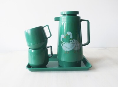 1980S Green Goose Plastic Teaset 1980S Green Goose Plastic Teaset