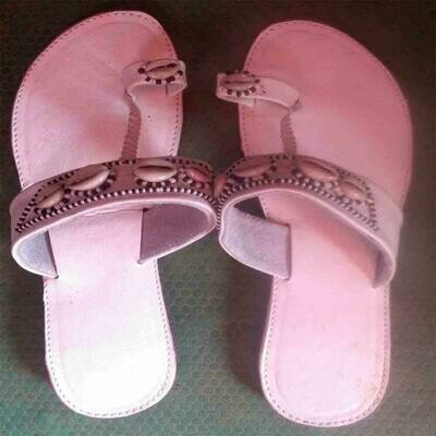 ባህላዊ የሴቶች ጫማ Cultural Women Shoes