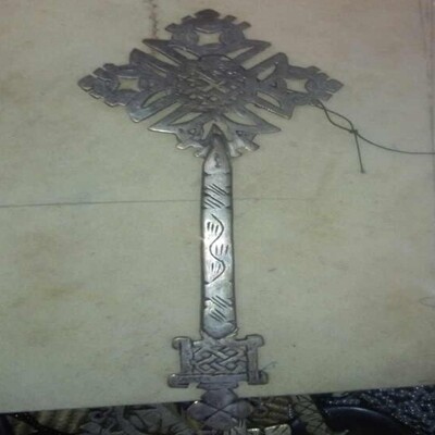 የብረት መስቀል Metal Cross