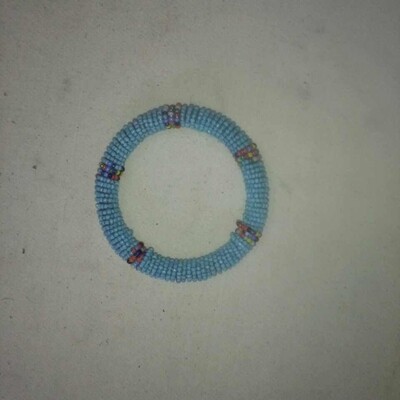 የእጅ ጌጥ Bracelet