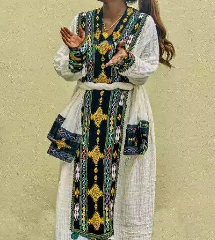 ረዘም ያለ የሀበሻ ቀሚስ  Ethiopian Traditional Long Dress