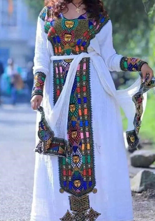 ረዘም ያለ የሀበሻ ቀሚስ  Ethiopian Traditional Long Dress