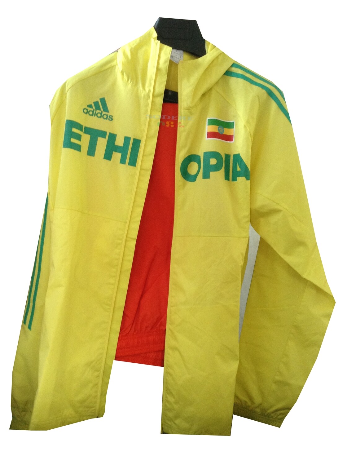 Persona a cargo del juego deportivo Proscrito lino የኢትዮጵያ የስፖርት ቱታ Ethiopian Adidas Sportswear