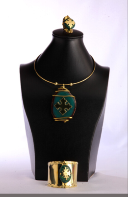 Bronze Necklace Bracelet Ring Set On Green Agate Stone