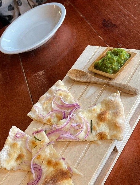 Lasagna with complimentary starter (Bettucci Italian Resturant )
