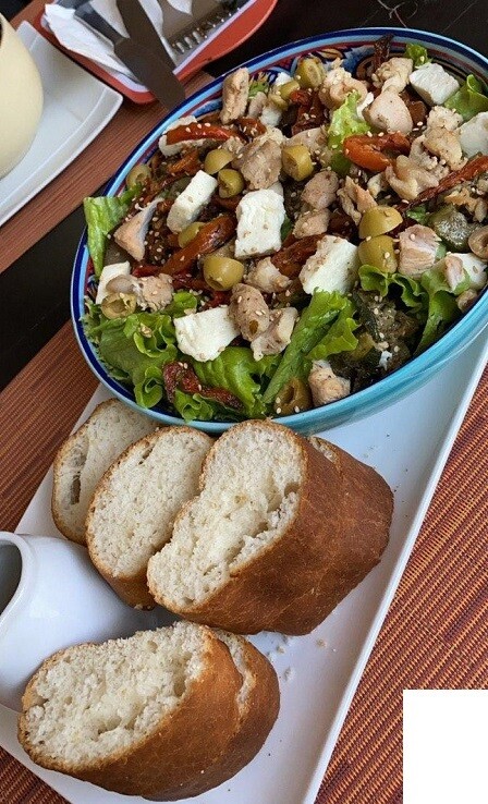 Mediterranean Salad (Phoenix Bar &amp; Resturant )