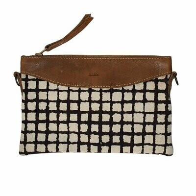 AFAR TAITU CROSS BODY &amp; CLUTCH PAINT