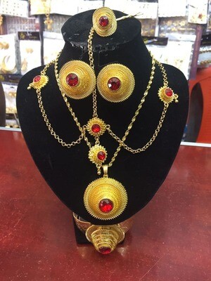 ወርቅ ቅብ የአንገት የጆሮ እና የእጅ ጌጥ Gold Paint Jewerly Set Earing Necklace And Ring