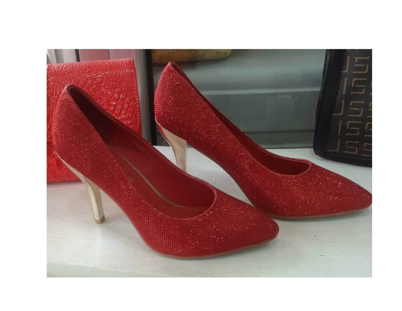 የሴቶች ዘመናዊ ጫማ ( Modern Ladies shoes ) (Ethiopia only)