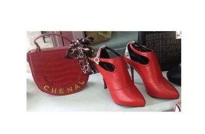 የሴቶች ዘመናዊ ጫማ እና ቦርሳ  ( Modern Ladies Shoes And Bag ) (Ethiopia only)
