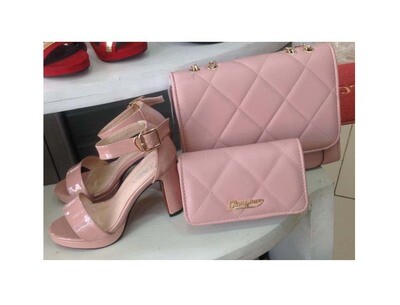 የሴቶች ዘመናዊ ጫማ እና ቦርሳ  ( Modern Ladies Shoes And Bag ) (Ethiopia only)