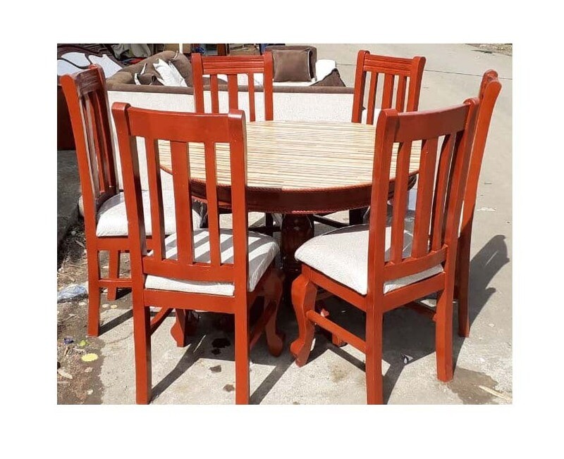 Table And 6 Chair (ጠረንቤዛ እና 6 ወንበር)