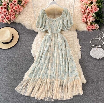 የሴቶች ቀሚስ  Women&#39;s Dress