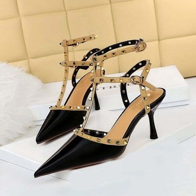የሴቶች ጫማ  Women&#39;s Shoes