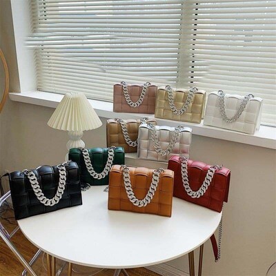 የሴቶች ቦርሳ  Women&#39;s handbag