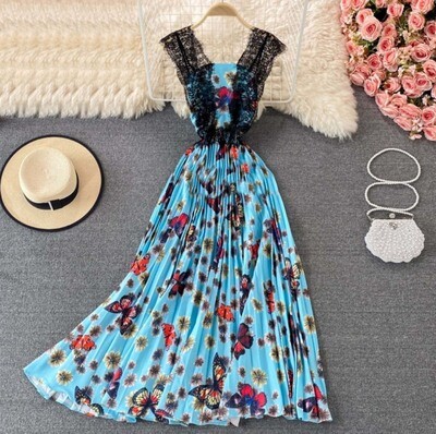 የሴቶች ቀሚስ  Women&#39;s Dress
