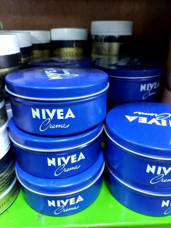 NIVEA BODY CREME