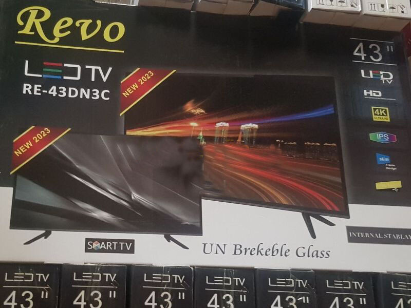 Revo 43 inchi double glass smart 4k 2023 tv
