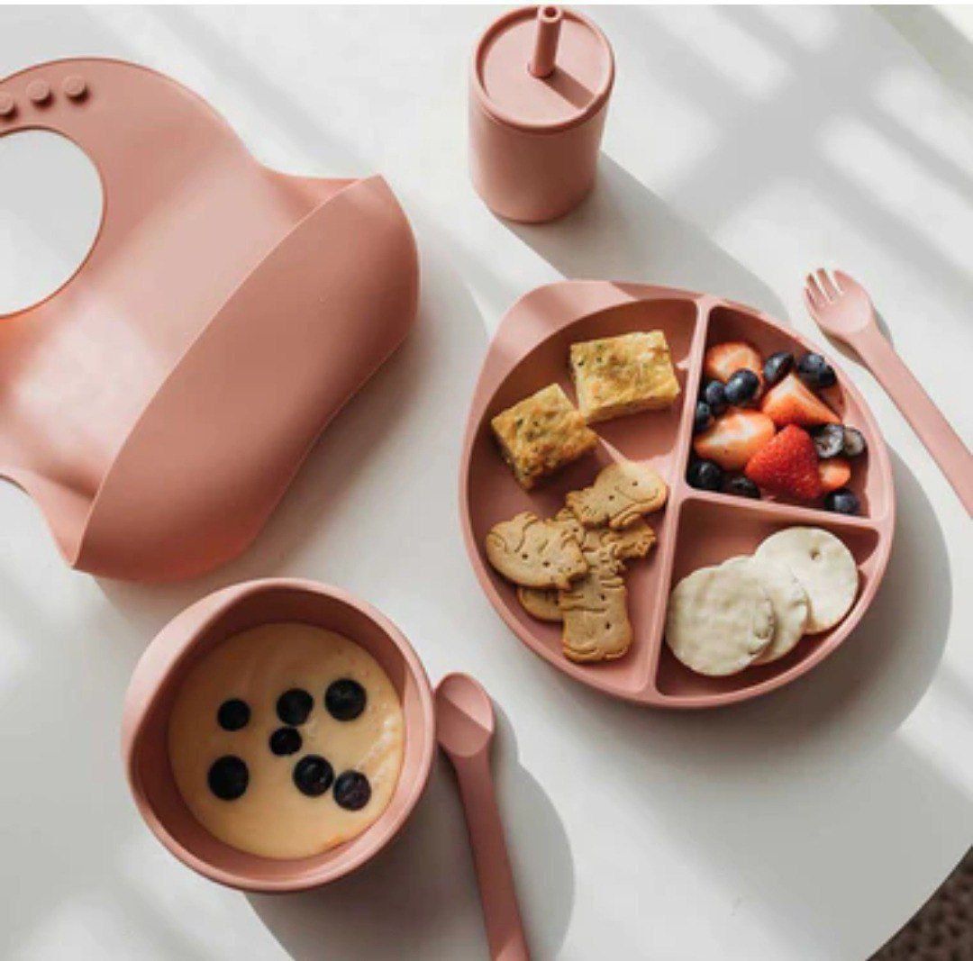 Baby feeding set