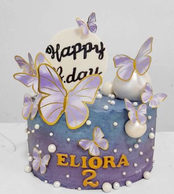 Cake ኬክ