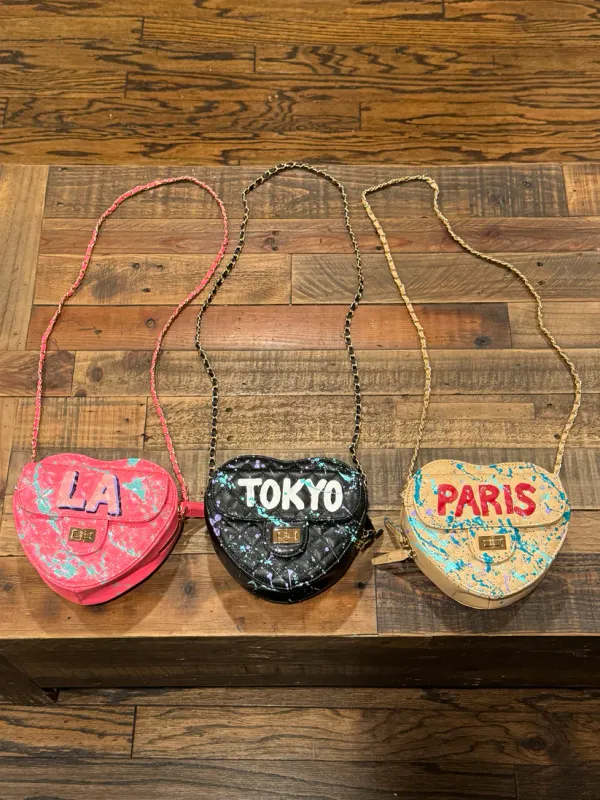 Heart 🖤shaped bags በእጅ የተሳሉ ፅሁፍ እና ምስል ያለባቸው ቦርሳዎች