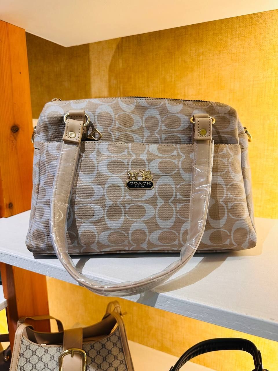 Women&#39;s bag