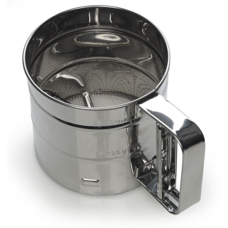 Flour sifting mug