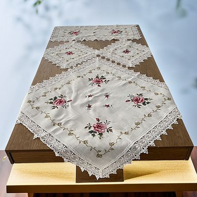 Σετ 4 τεμ. Κέντημα-Δαντέλα AC4 Λευκό