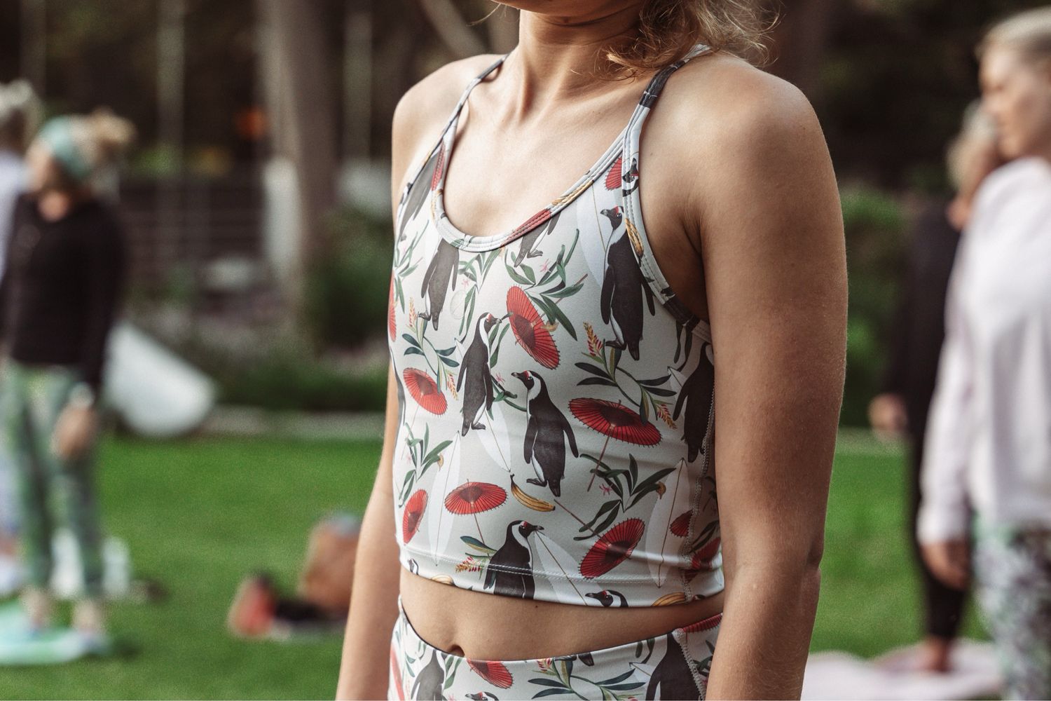 two oceans thin strap crop