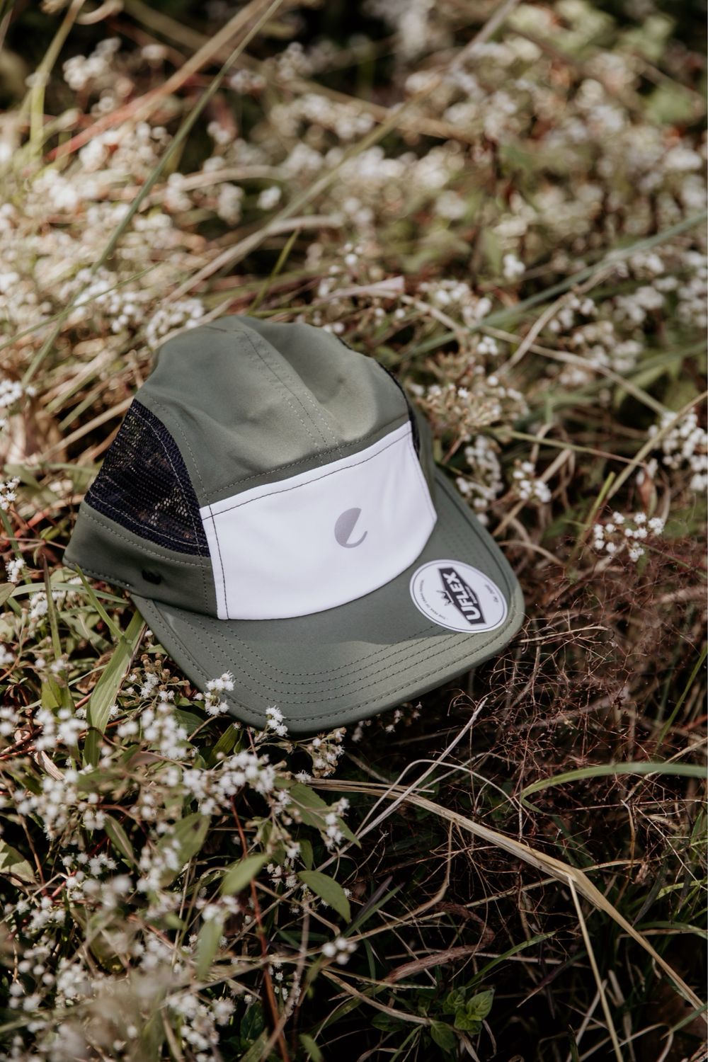 recycled olive/white/black active cap